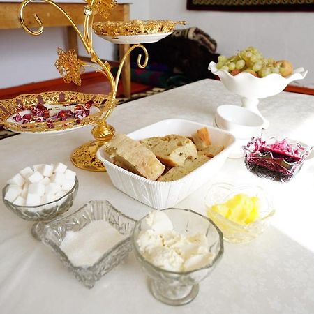 Guest House Bereke In Kyzart Village Bagysh Екстериор снимка