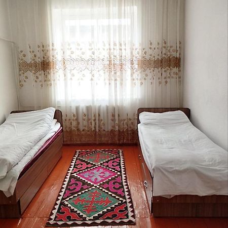 Guest House Bereke In Kyzart Village Bagysh Екстериор снимка